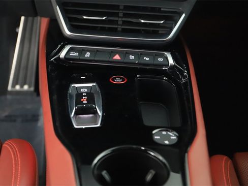 Used 2024 Audi RS e-tron GT w/ Carbon Performance Package image 21