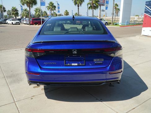 Used 2025 Honda Accord Sport image 6