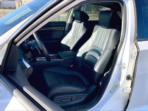 Used 2020 Honda Accord Touring image 35