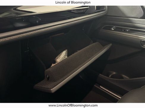 New 2026 Lincoln Aviator AWD w/ Jet Appearance Package image 48