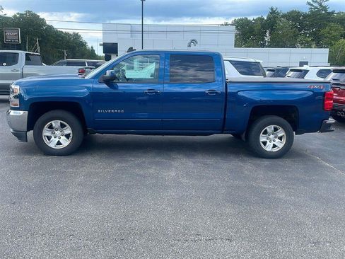 Used 2018 Chevrolet Silverado 1500 LT w/ All Star Edition AWD/4WD image 3