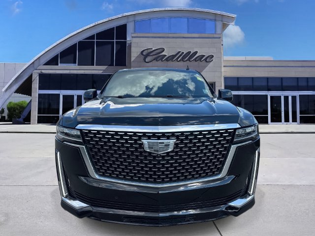 Used 2022 Cadillac Escalade ESV Luxury w/ LPO, Illumination Package AWD/4WD image 2