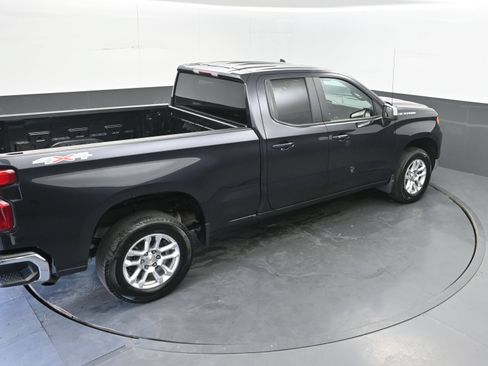 Used 2023 Chevrolet Silverado 1500 LT AWD/4WD image 39