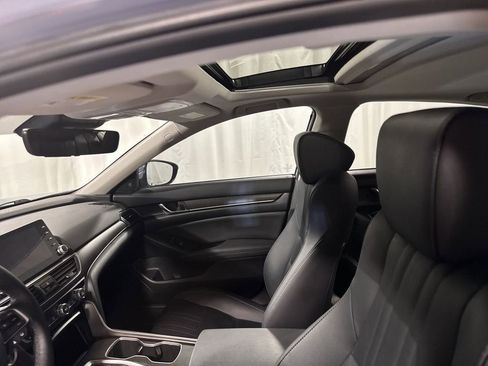 Used 2021 Honda Accord Touring image 30