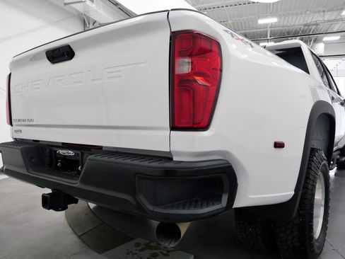 Used 2025 Chevrolet Silverado 3500 W/T AWD/4WD image 35