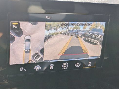 Certified 2023 Mercedes-Benz GLB 250 image 24