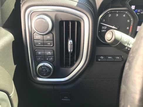 Used 2019 GMC Sierra 1500 Denali w/ Denali Ultimate Package AWD/4WD image 23