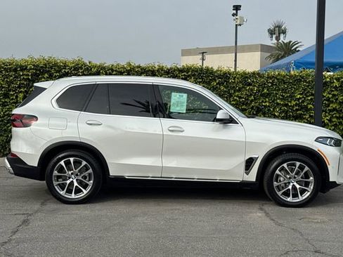 Used 2025 BMW X5 sDrive40i image 3