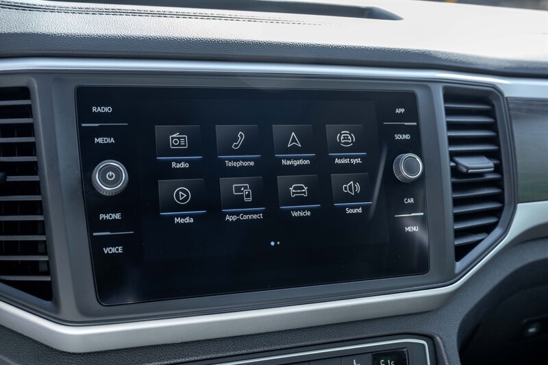 Used 2021 Volkswagen Atlas SE w/ Panoramic Sunroof Package FWD image 14
