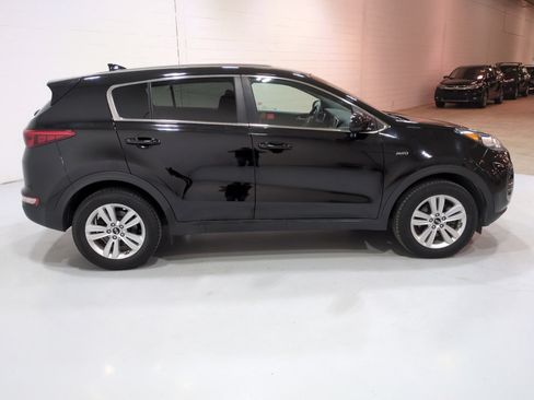 Used 2018 Kia Sportage LX AWD/4WD image 2