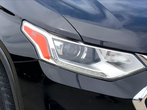 Used 2019 Chevrolet Traverse LT FWD image 27