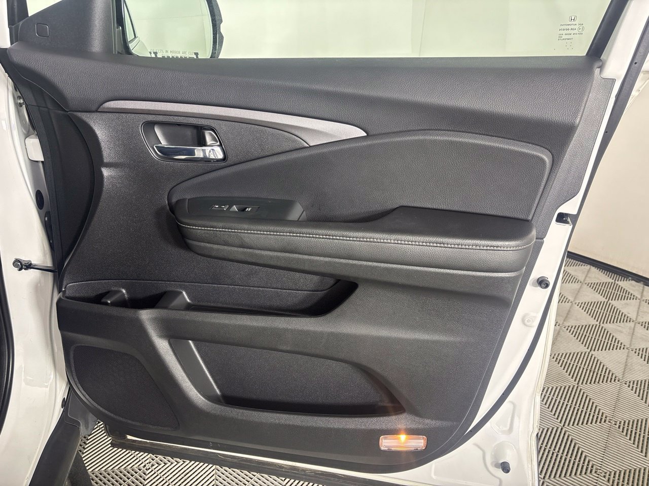 Used 2023 Honda Ridgeline RTL-E image 30