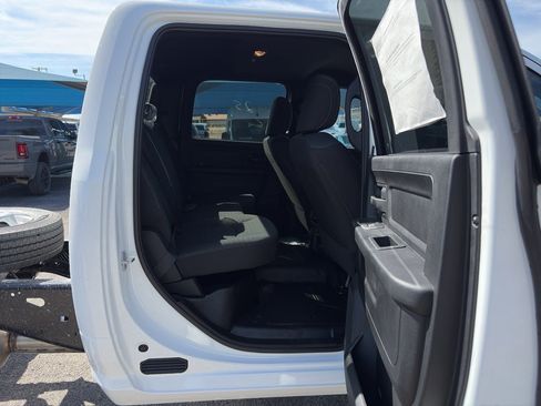 New 2026 RAM 4500 Tradesman w/ Chrome Appearance Group AWD/4WD image 17
