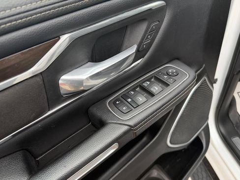 Used 2022 RAM 1500 Laramie image 12