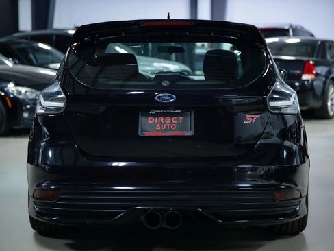 Used 2018 Ford Focus ST image 12