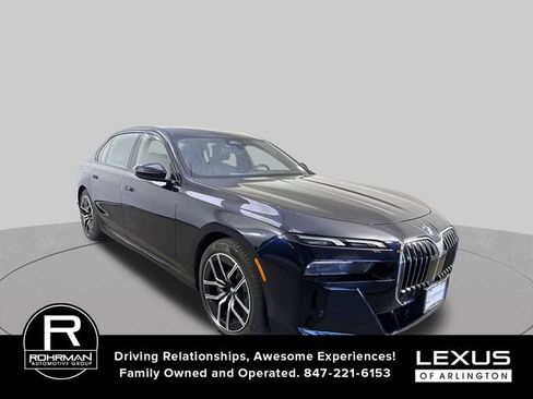 Used 2026 BMW 760i xDrive AWD/4WD image 3