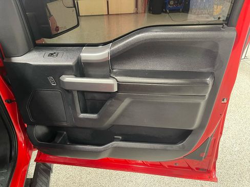 Used 2015 Ford F150 XLT w/ Equipment Group 302A Luxury AWD/4WD image 9