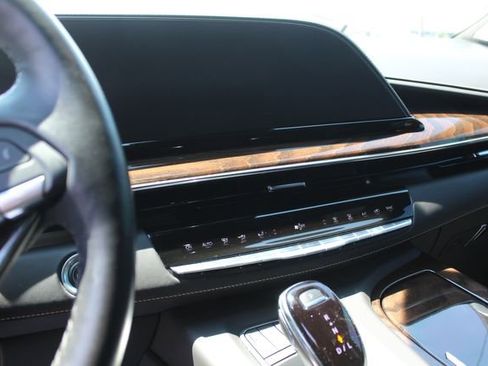 Used 2022 Cadillac Escalade ESV Sport Platinum w/ LPO, ONYX Package image 7