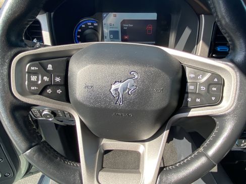 Used 2022 Ford Bronco Outer Banks image 14