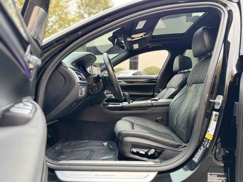 Used 2018 BMW ALPINA B7 xDrive image 4