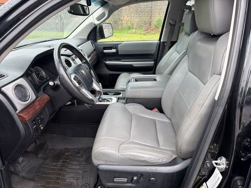 Used 2014 Toyota Tundra Limited w/ Limited Premium Package AWD/4WD image 21
