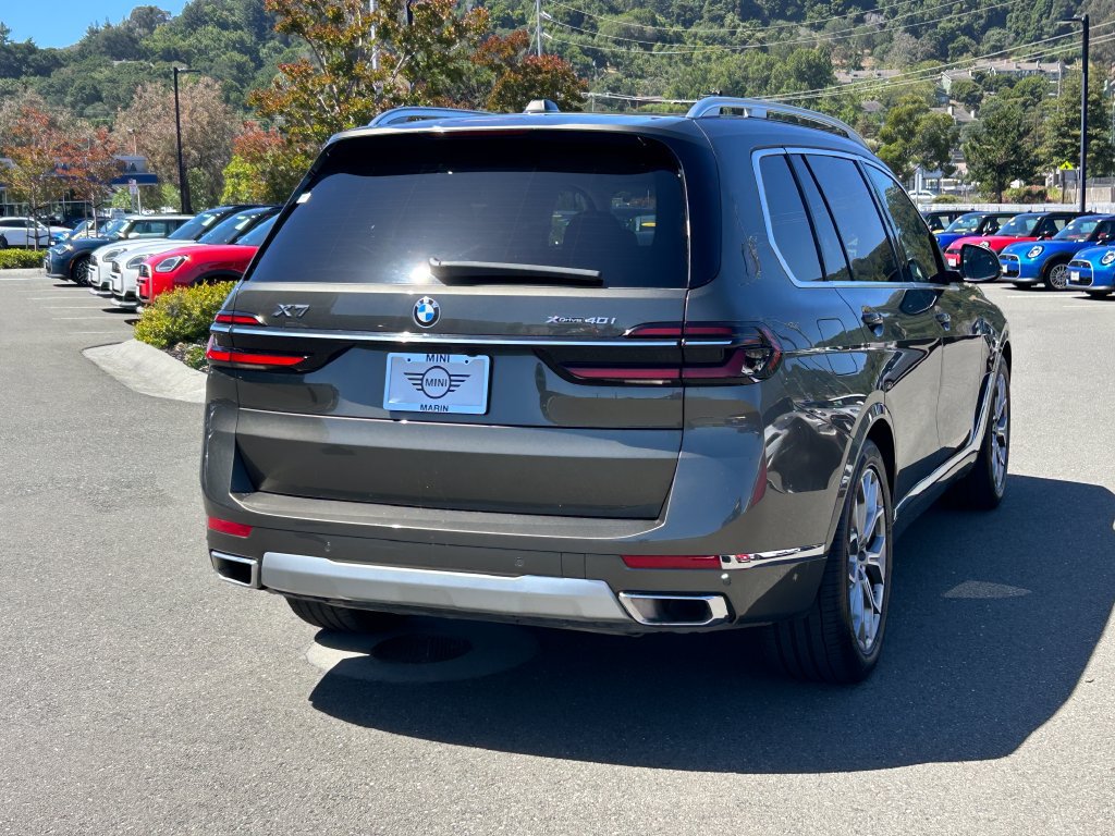 Used 2023 BMW X7 xDrive40i AWD/4WD image 5