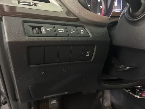 Used 2018 Hyundai Santa Fe SE AWD/4WD image 22