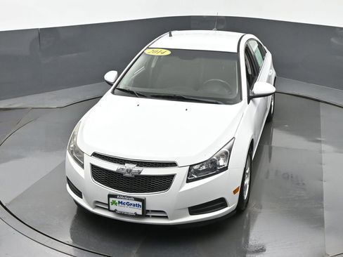 Used 2014 Chevrolet Cruze LT w/ Technology Package image 25