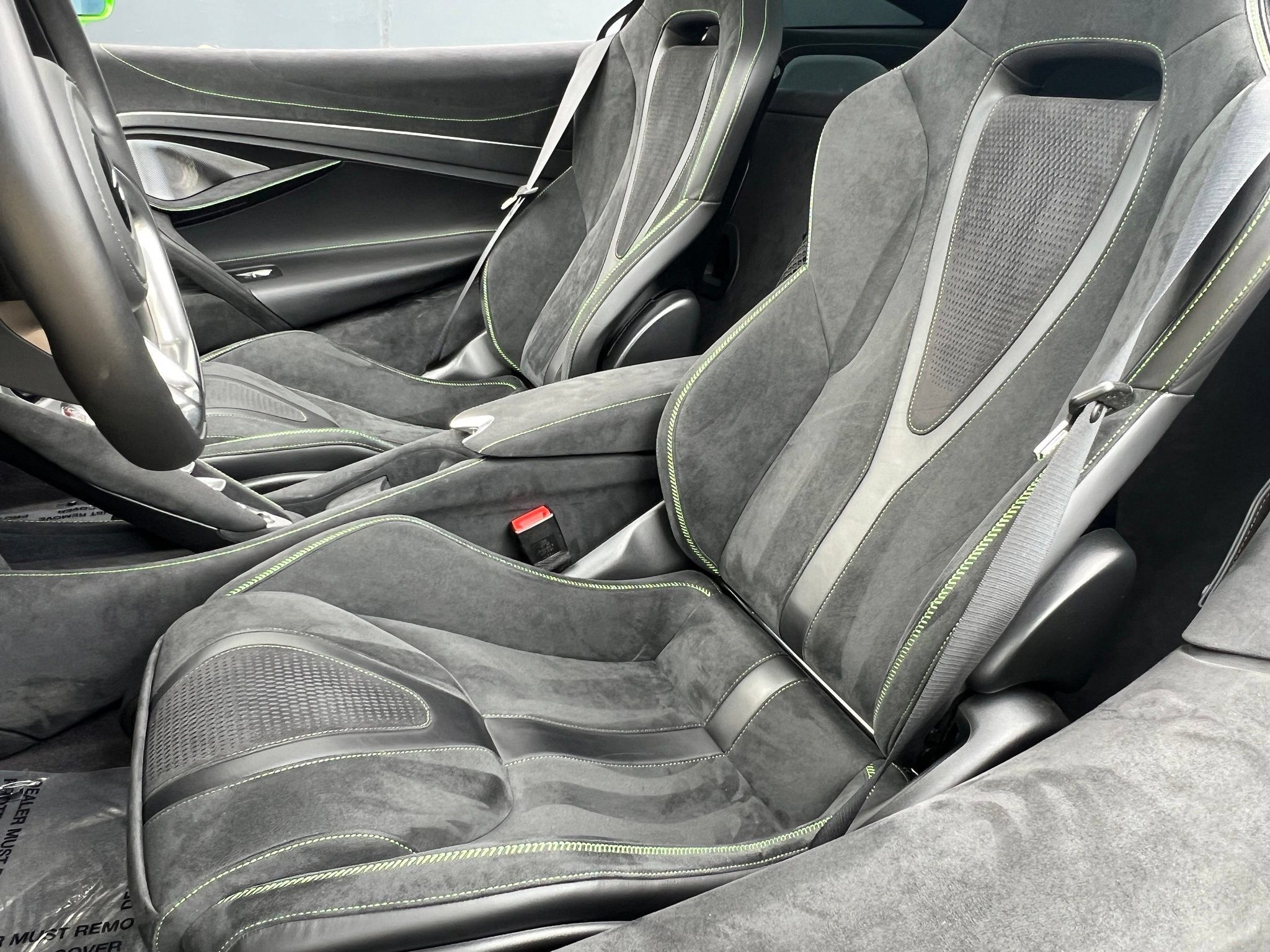 Used 2024 McLaren 750S RWD image 5