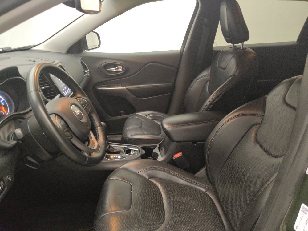 Used 2019 Jeep Cherokee Limited AWD/4WD image 17