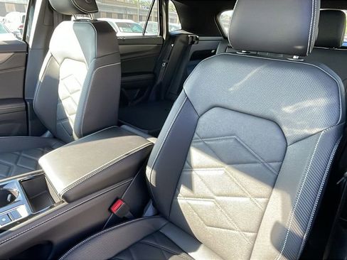 New 2026 Volkswagen Atlas Cross Sport SE image 15