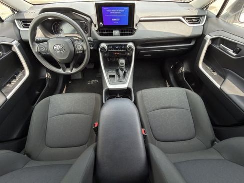 Certified 2025 Toyota RAV4 XLE FWD image 10