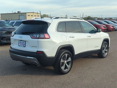 Certified 2020 Jeep Cherokee Limited image 3