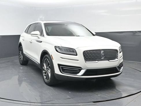 Used 2020 Lincoln Nautilus Reserve AWD/4WD image 2