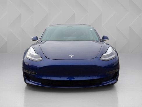 Used 2020 Tesla Model 3 image 8