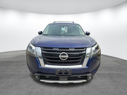 Certified 2022 Nissan Pathfinder Platinum w/ Cargo Package image 2