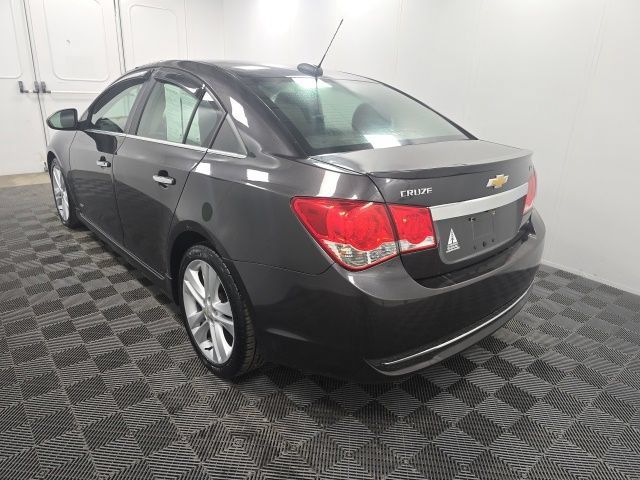 Used 2015 Chevrolet Cruze LTZ w/ Sun, Sound and Sport Package FWD image 4
