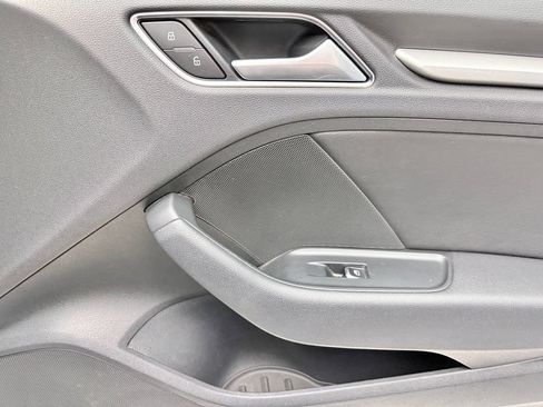 Used 2016 Audi A3 e-tron Premium FWD image 17