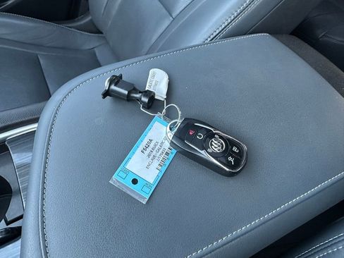 Used 2018 Buick Enclave Premium w/ Experience Buick Package image 35