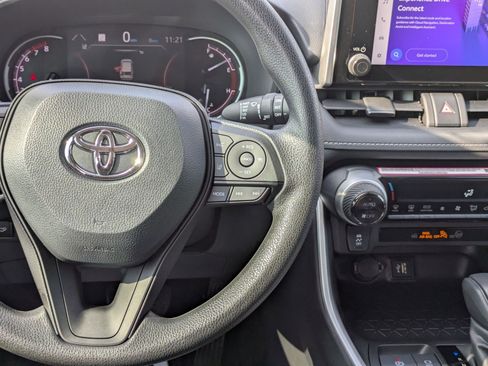 Used 2024 Toyota RAV4 XLE image 21