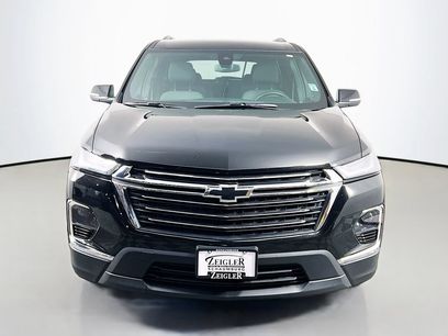 Used 2023 Chevrolet Traverse LT