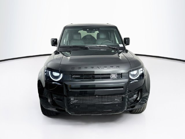 New 2026 Land Rover Defender 110 X-Dynamic SE AWD/4WD image 2