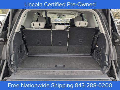 Certified 2025 Lincoln Navigator Reserve image 14