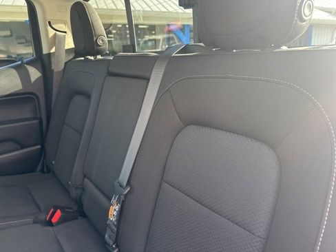 Used 2022 Chevrolet Colorado LT w/ LT Convenience Package image 31