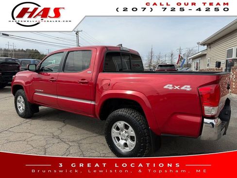 Used 2017 Toyota Tacoma SR5 w/ Tow Package image 5