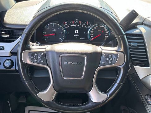 Used 2020 GMC Yukon XL Denali w/ Denali Ultimate Package AWD/4WD image 27