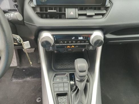 Used 2024 Toyota RAV4 LE image 18