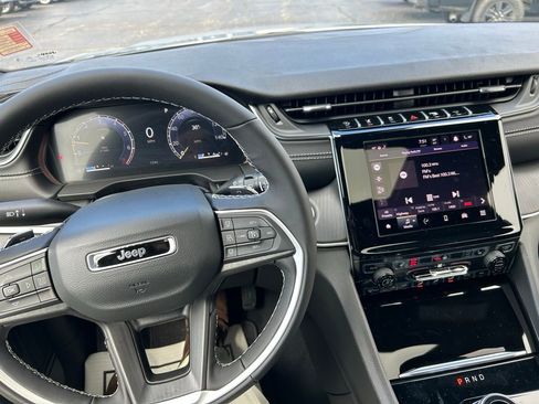 New 2026 Jeep Grand Cherokee L Laredo AWD/4WD image 21