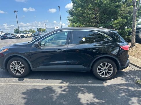 Used 2022 Ford Escape SE w/ Convenience Package FWD image 6