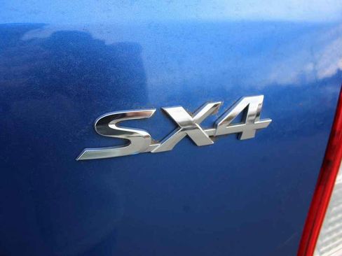Used 2012 Suzuki SX4 AWD Hatchback image 8